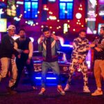 Tovino Thomas Instagram - വെറും ചങ്ങായിമാരല്ല , തച്ചു കിട്ടിയ ചങ്ങായിമാര് !! Tag your gang !! @lukman_avaran @austiieee @swathi.das.prabhu @adhri_joe @thallumaala 📸 @_jestin_james_
