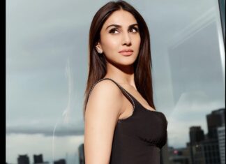 Vaani Kapoor Instagram - Seizing the day 🖤 . . . #IFFM2022 #IndianCinemaAtIFFM