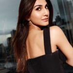 Vaani Kapoor Instagram - Seizing the day 🖤 . . . #IFFM2022 #IndianCinemaAtIFFM
