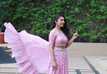 Varsha Bollamma Instagram - Feeling pinktastic 😋💗💞Outfit : @issadesignerstudio Pc @thescienceofphoto Styled by @officialanahita