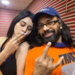 Warina Hussain Instagram - asli ‘ Kalakar ‘ 🙇🏻‍♀️ prepping for a chartbuster🤞🏼song with the sass master longie 🔥for our upcoming film #TheInCompleteMan can’t wait for ya all to see it. woop-woop! 🥳👏