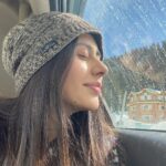 Warina Hussain Instagram - and I said to myself: “ What a wonderful world”. ☺️💋