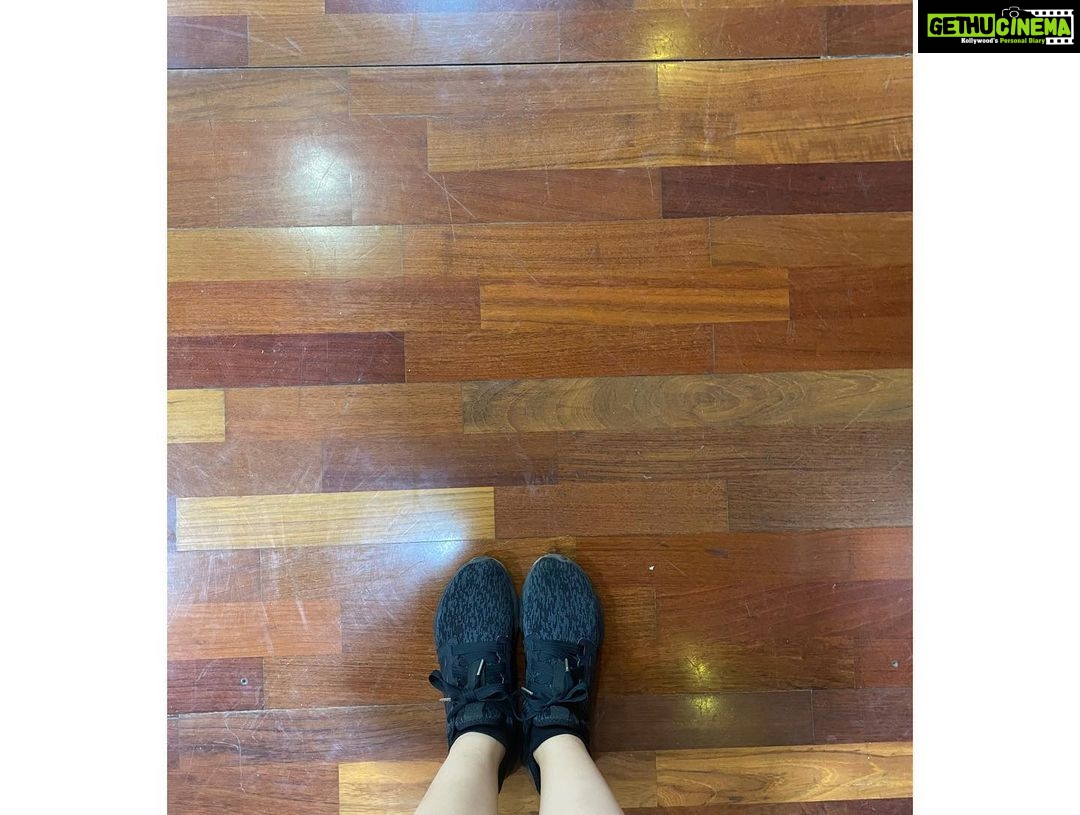 Warina Hussain Instagram - u know u r a dancer when βandβ is a number ! ππ»π½β¬οΈπ