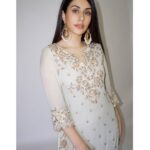 Warina Hussain Instagram - don’t mistake me for a demure damsel when I’m in this pretty lehenga. I’m a savage rebel no matter what I wear✨🥱 👗@arbyrheakapoor 💎 @kiara.jewelry 🐷 @shru_birla 💄+ 💇🏻‍♀️ @cashmakeupartistry