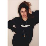 Warina Hussain Instagram - If it ain't black, put it back🥱 📸 @advait_vaidya 🐷 @shru_birla  💄 @makeupbynidhikaushal 👕 @bonkers.corner ⛓ @chic_therapy_