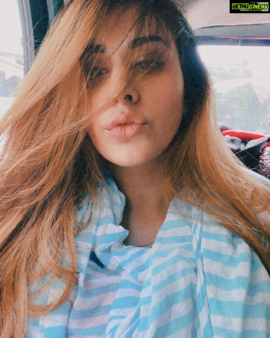 Warina Hussain Instagram - you caught me staring, but I caught you staring back 👀🐳 #wednesdaycrush