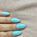 Warina Hussain Instagram - Nails before Males 😛💅🏼