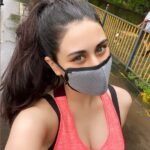 Warina Hussain Instagram - I take my Fan/FellowAlien Dms seriously! @namarju_ wanted me to post this 🤷🏻‍♀️