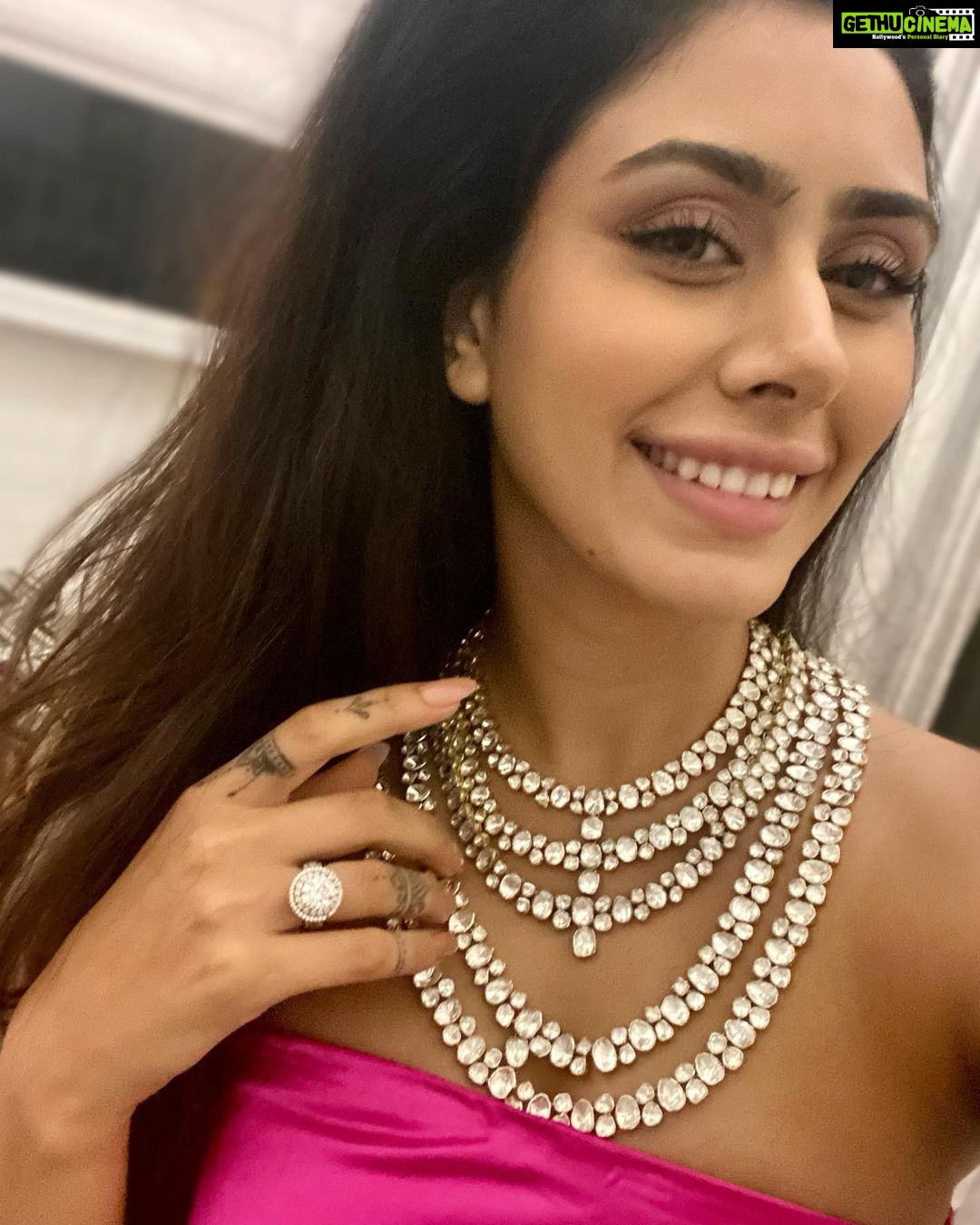 Warina Hussain Instagram - 💎 @itee.jewellery @minerali_store