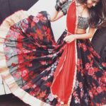 Warina Hussain Instagram - BLOOM 🌺 in @manishmalhotra05 ♥️
