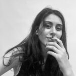 Warina Hussain Instagram - what’s happiness ? can u explain 👽