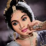 Warina Hussain Instagram - Screen Goddess 📽🎞💜 #vyjayanthimala