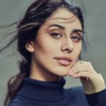 Warina Hussain Instagram - #throwback 📸 @vishalkullarwarstudio