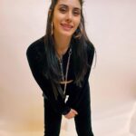 Warina Hussain Instagram -