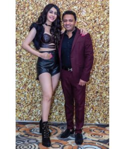 Warina Hussain Instagram - USA wouldn’t be possible without u @beingbhav my clean man 😁 !! to many more truffles 🥂🖤