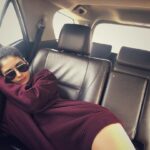Warina Hussain Instagram - subha subha utha diya mere ko 😴 #PuneTimesFashionWeek here I come 🚨 liken sote sote 🐢
