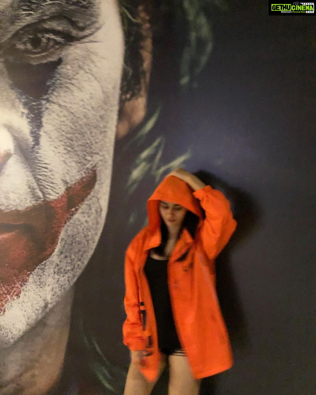Warina Hussain Instagram - as you know , madness is like gravity...all it takes is a lil push 🤡 #jokerisback