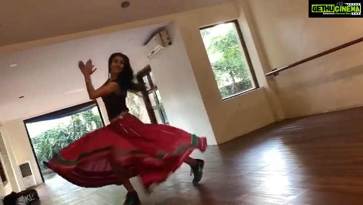 Warina Hussain Instagram - almost nobody dances sober, unless they are insane 💃🏻 ~ H.P. Lovecraft