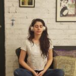 Warina Hussain Instagram - #throwback this is 4th November 2017 9:03AM. Captured meditating before getting into hair&makeup @ameetdhanwani u must have come to give a heads up 😂 sharing this today as it’s a beautiful time 💫 Ramadan, Navratri, Gudipadwa, Ugadi, baisakhi and I believe few others that are celebrated across country. Do make use of this time, pray/meditate.sending dheer sara pyaar and power to everyone ✨🙏🏻🖤
