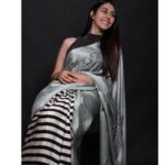 Warina Hussain Instagram - 🖤 saree @neerusindia styled @bharatg18