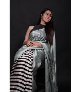 Warina Hussain Instagram - 🖤
saree @neerusindia 
styled @bharatg18