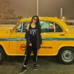 Warina Hussain Instagram - Swipe Left 😎😝 #kolkatadiaries
