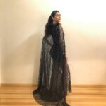 Warina Hussain Instagram - Red carpet ready !