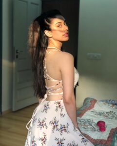Warina Hussain Instagram - 🌞