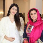 Warina Hussain Instagram - Dearest Zakia Maam #zakiawardak you are a jewel of respect for all afghan women, feeling too proud as u have deputed as the First woman consul general of Afghanistan. I am witnessing history in the making.Thank u for inviting me to this special event. What an uplifting experience it was being a part of this & exchanging views on women education and empowerment. Seeing the tremendous growth of Afghan women In the past 10 years fills my heart with more hope for a better future 🙏🏻🇦🇫