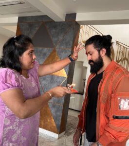 Yash Instagram - Siblings - Brought together by destiny but bonded by lifetime of love and support. Here's wishing everyone a happy Raksha Bandhan 
@nandinirahulnaripella 🤗