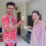 Yuvika Chaudhary Instagram - Happy Rakhi @aakashaparnatomar ❤️❤️ @livelife.enjoylife @vishwastomarbjp #rahul @omi1187