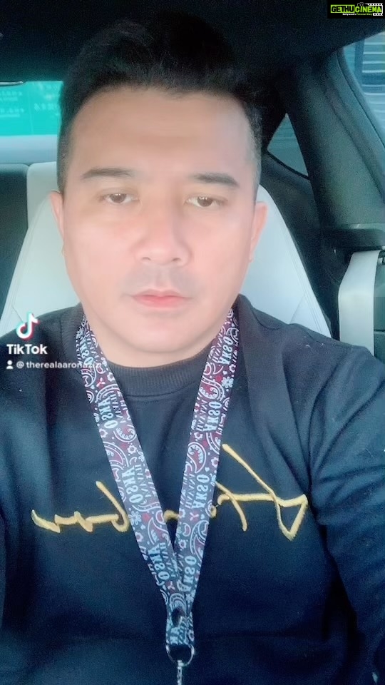 Aaron Aziz Instagram - #TheVapeDon has spoken @officialaksomalaysia #fyp #fy #fypシ #fypage #Peakyblinders #ThomasShelby @vng_distro #AksoHavana #Gentlegangsters @wearehombremy