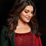 Aathmika Instagram – Grace in her heart 
Kindness in her voice &
Love in her soul ✨

📸 Team @shotsbyuv @sat_narain 
MUAH @dhannumakeupartist 
Outfit @musstardyellow