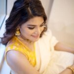Aathmika Instagram – Happy lil thing ⛅️

@athmika_sumithran @dhannumakeupartist @arunprasath_photography @aarvee.chennai