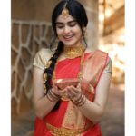 Adah Sharma Instagram – Which is your favourite look?
I won’t be able to dress up this Diwali coz we are shooting (but very excited to show u all what we are shooting for) howeverrrrrrrr here’s some #diwali looks ❤️❤️ #diwalioutfit #100YearsOfAdahSharma #adahsharma