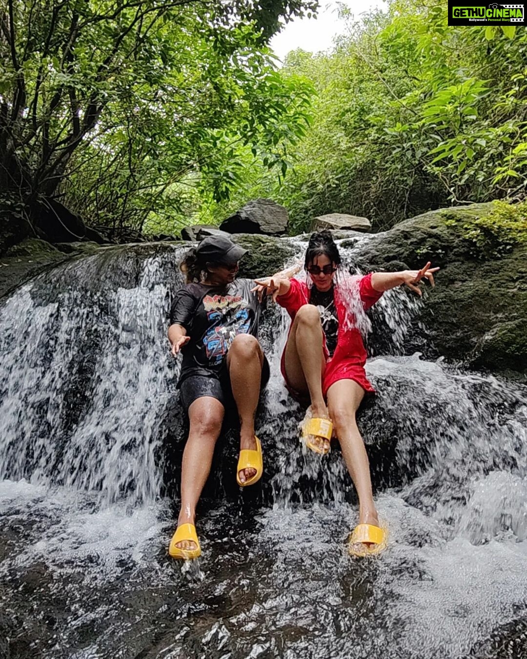Adah Sharma Instagram - It's minus 7 degrees where I'm at now ...maybe if i share these pics (clicked in a non cold location)i might feel warm ๐๐ Han han janwar last photo mein hai... ๐ธMendak on the rocks ๐ Thank you for the pics @_photographer_sahil_shinde_ @canaryislandslonavala for the pics and making sure we reached the top without falling down ๐คฃ๐ฌ #100YearsOfAdahSharma #adahsharma #waterfall #DontMissTheSkeletonOnMyTee . . . P.S. this is my friend since we were in school. She might unfriend me if i tag her ๐ that's what friendship has come to these days *sighhhhhhhhhh*