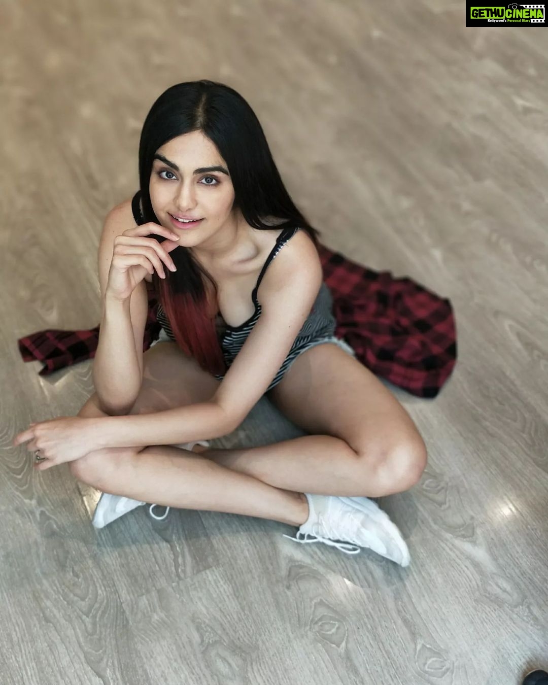 Adah Sharma Instagram - Sitting on a chair is the new SMOKING Spread the word and post your derrière on the floor 😳🤓😁 . . . #100YearsOfAdahSharma #adahsharma