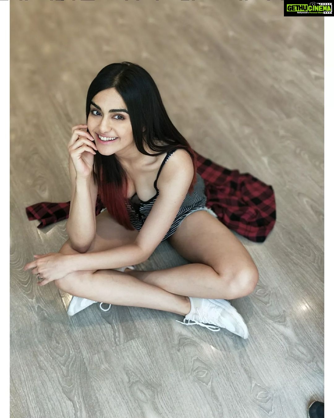 Adah Sharma Instagram - Sitting on a chair is the new SMOKING Spread the word and post your derrière on the floor 😳🤓😁 . . . #100YearsOfAdahSharma #adahsharma