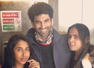Aditya Roy Kapur Instagram - Just got convinced to do the impossible by these two lovely ladies . #helloinstagram