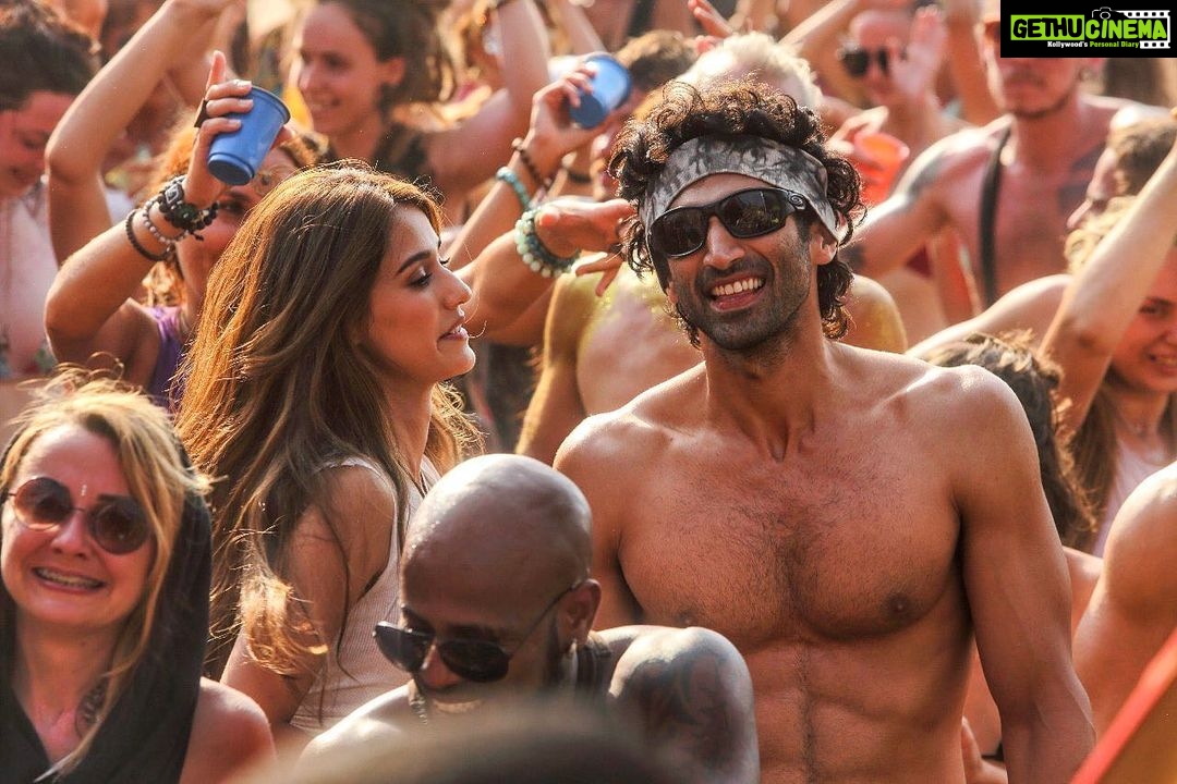 Aditya Roy Kapur - 456.4K Likes - Trippinnnnn 🐝z
#malang
