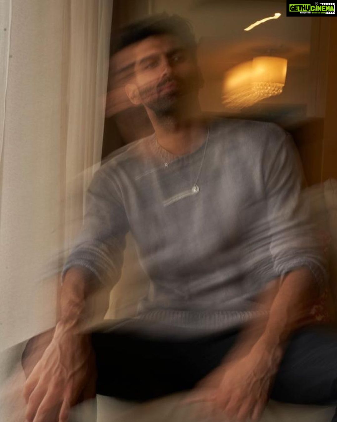 Aditya Roy Kapur - 409K Likes - 🌫