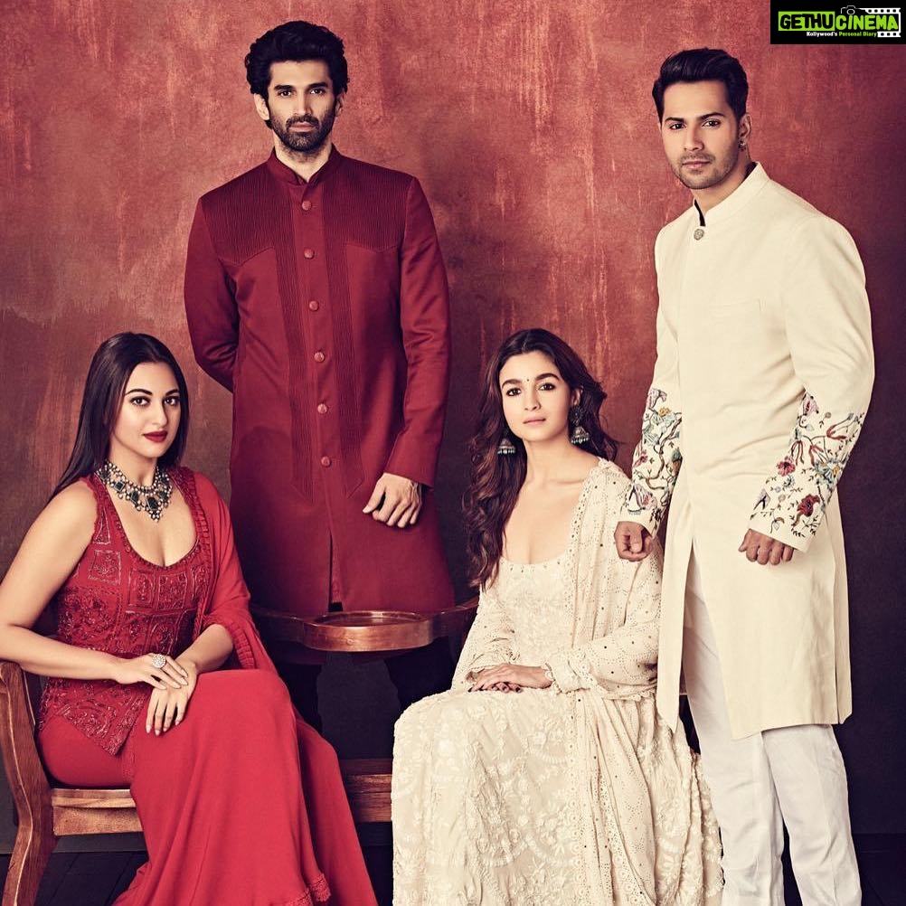 Aditya Roy Kapur - 389.2K Likes - 🌹