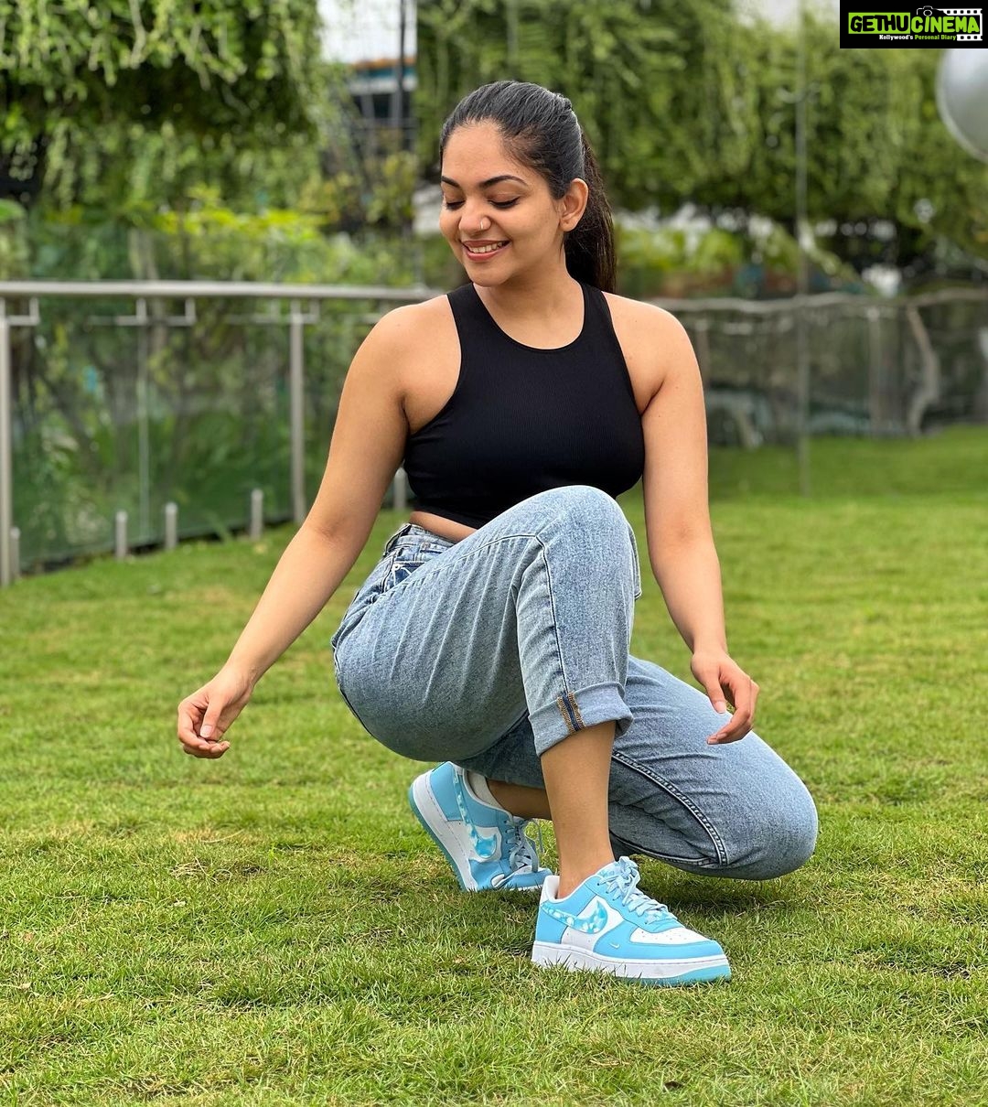 Ahana Kumar Instagram - Iām wondering when I started liking sneakers. Not so long ago for sure š