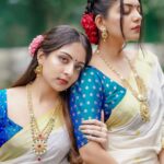 Ahana Kumar Instagram – sisters 🦋

ഓണാശംസകൾ ✨

Shot by @sk_abhijith 
Jewellery @regaljewellers_in 
Hair @brahma_hairandmakeup 

🌼✨