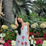 Ahana Kumar Instagram – On some days , I take the art of dressing up very seriously 🌼🌸 Gardens by the Bay