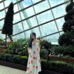 Ahana Kumar Instagram – On some days , I take the art of dressing up very seriously 🌼🌸 Gardens by the Bay