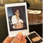 Ahana Kumar Instagram - And that’s what turning 27 looked like 💕 So let me explain. For some reason , the number 27 sounded rather uninteresting to me. Like I found 25 exciting. But 27 sounded meh. Like a random number. So , to make myself feel excited .. I decided that I’ll have the same Cake which I cut for my 1st Birthday , as the cake that I will be cutting for my 27th Birthday. And this little thing was enough for me to feel quite excited and look forward to the day. Honestly , I had only planned the cake. But my mother took the brief rather seriously and wore the same saree she wore on my 1st birthday 🥹🙈 and found a very very similar shirt for my dad too. So basically , on my 27th birthday , me and my family played dress-up and recreated few nice memories from 27 years ago. My sisters thankfully didn’t have to tag along , for obvious reasons. 😉 So that’s my happy , simple , beautiful birthday. Thankyou ALL of you for so so so so so many beautiful wishes. It just made my day so much more wholesome. I have tried my best to reply to each one of you. But in case I missed out on any of your messages , I’m sorry and do consider this as a hug from me to you as a little Thankyou 🤗 This cake has been one of the tastiest cakes I’ve had in so long. I secretly wished that the cake should taste like those good old cakes you had as a child. And it actually did. Thankyou @mias.cupcakery for joining in with all my cake ideas and for making sure that the cake resembled my older cake to the T. The care you always take is just so heart-warming. I’m going to remember this cutoooos cake for a long long long time. And of course , it’s heavenly taste. ❣️ Made a video for the channel , documenting my birthday and some thoughts. It’s called “27th Birthday Note” and it’s now up on the Channel. Link in Bio and Story 💕 Okay bye and Thankyou Universe. You are kind. 😘 #ThisDayWasACoreMemory 💫