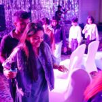 Ahana Kumar Instagram - Chiricheee , oru photo edukatte 😋 Polaroids , Musical Chair , Diya giving Dare ideas for the ones getting out in Passing the Parcel and more such cute things ft a lot of pink , blue and sparkle 💕 Thanks for completely understanding our brief and doing the perfect decor and thereby creating the nicest ambience @decorlabevents and @party.genie 🎈 All the YUM you see on the dessert table by @mias.cupcakery 🧁 Favouritest images by @sk_abhijith ✨