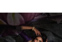 Aishwarya Lekshmi Instagram - హలో from 🌸 Photography : @arifminhaz Styled by : @niru05_raghupathy Saree: @shravankummar Jewellery : @kishandasjewellery Makeup & Hair : Nandhini @kalwon_beauty | @ganesh_hair_architect