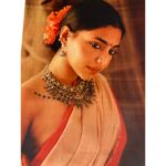 Aishwarya Lekshmi Instagram - Gratitude ♥️ 1) 📸: @ekalakhani thankyou for taking this picture . Framing this one at home . 2 ) Naan oru murai vaaznthida … @ch.balu.7 @r_varman_ @brinda_gopal 3) @_leonbritto , looktest Poo!